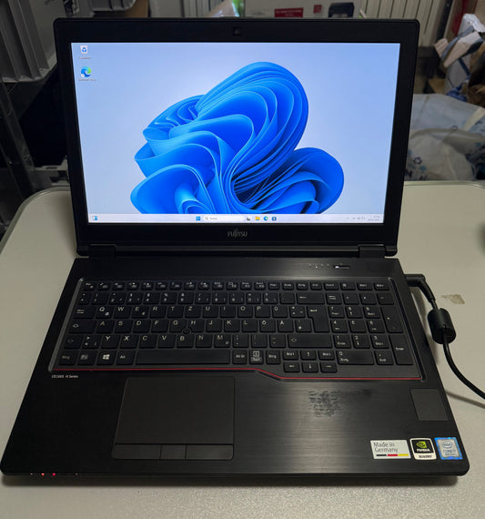 Fujitsu Celsius H780 15,6" Zoll Notebook FHD i7-8750H 32GB SSD 512GB Quadro P600, LTE Gaming Laptop/notebook