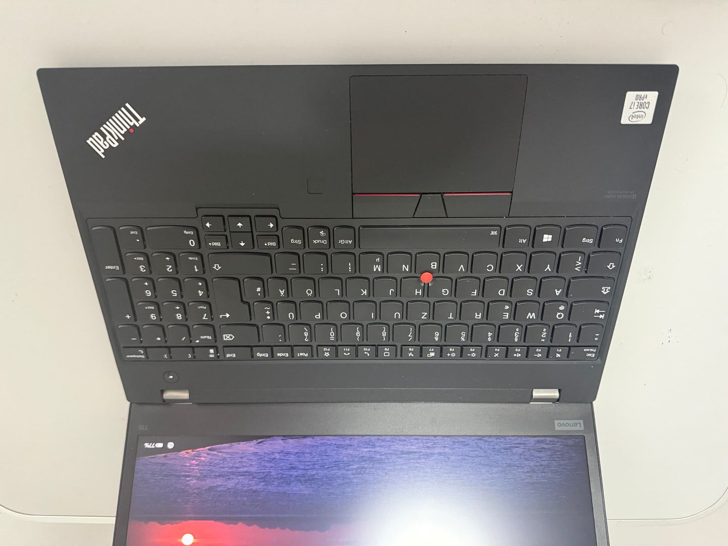 Lenovo ThinkPad T15 i7-10610U 16GB DDR4 15,6" FHD 512GB NVMe SSD Win 11 Pro