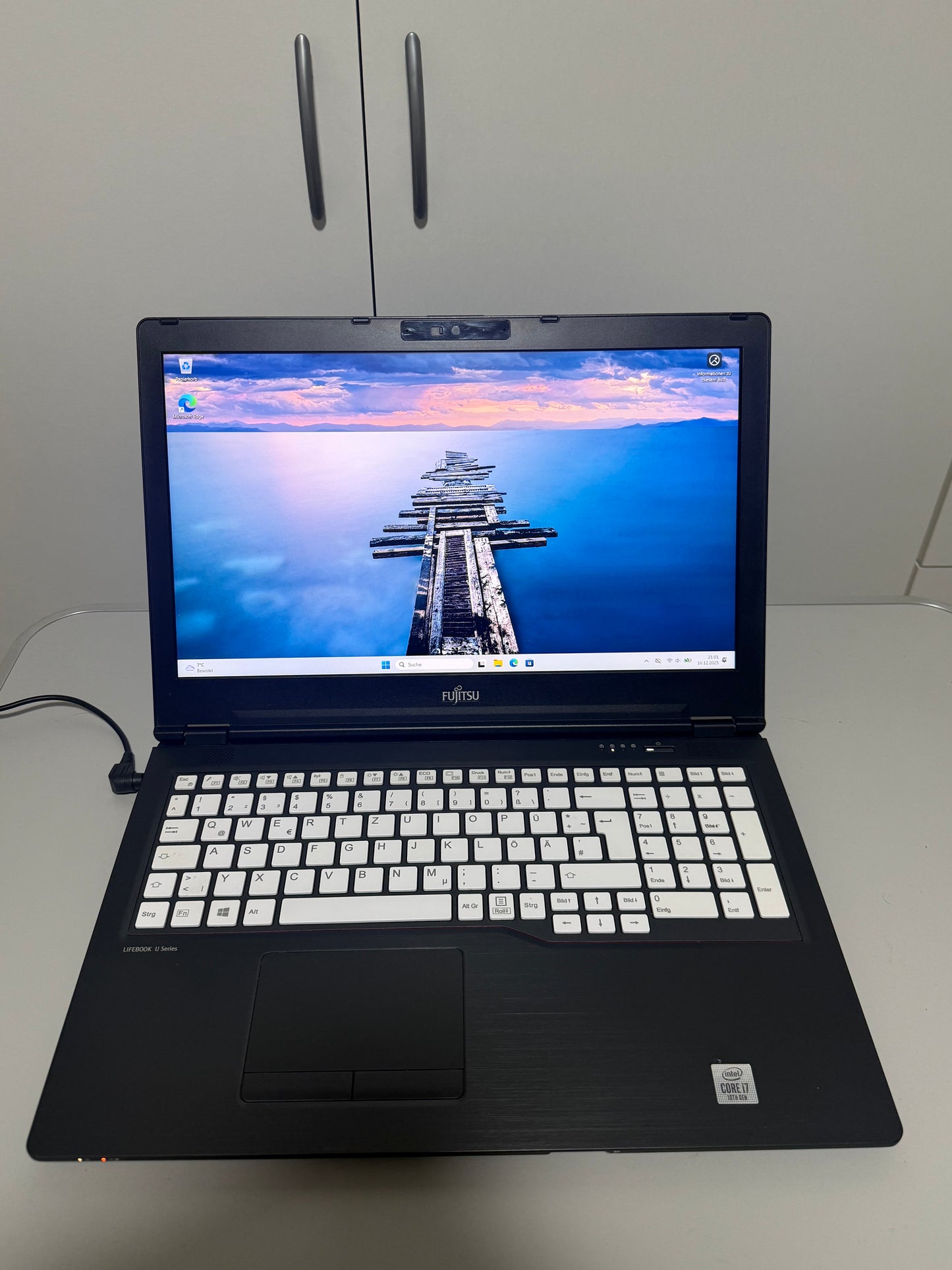 FUJITSU LIFEBOOK U7510 15.6 ZOLL I7-10510U, 16 GB RAM, 512 GB SSD  1920X1080 WIN11,LAPTOP,NOTEBOOK
