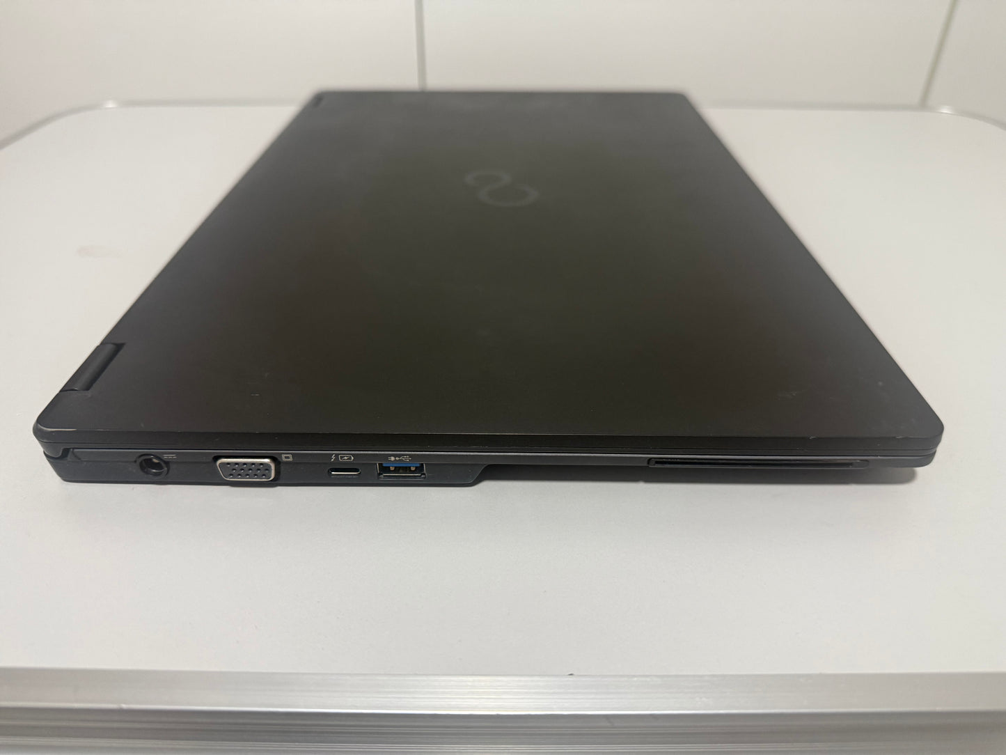 FUJITSU LIFEBOOK U7510 15.6 ZOLL I7-10510U, 16 GB RAM, 512 GB SSD  1920X1080 WIN11,LAPTOP,NOTEBOOK