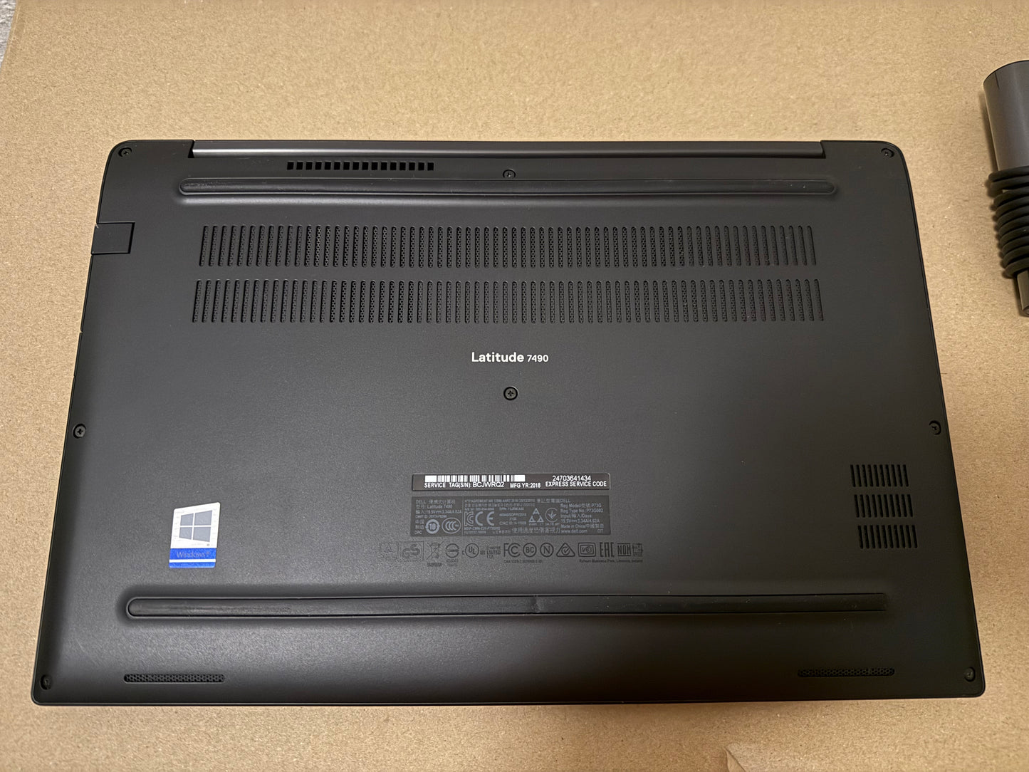 Dell Latitude 7490 | 14" | i5-7300U | 24 GB RAM | 250 GB SSD | Windows 10