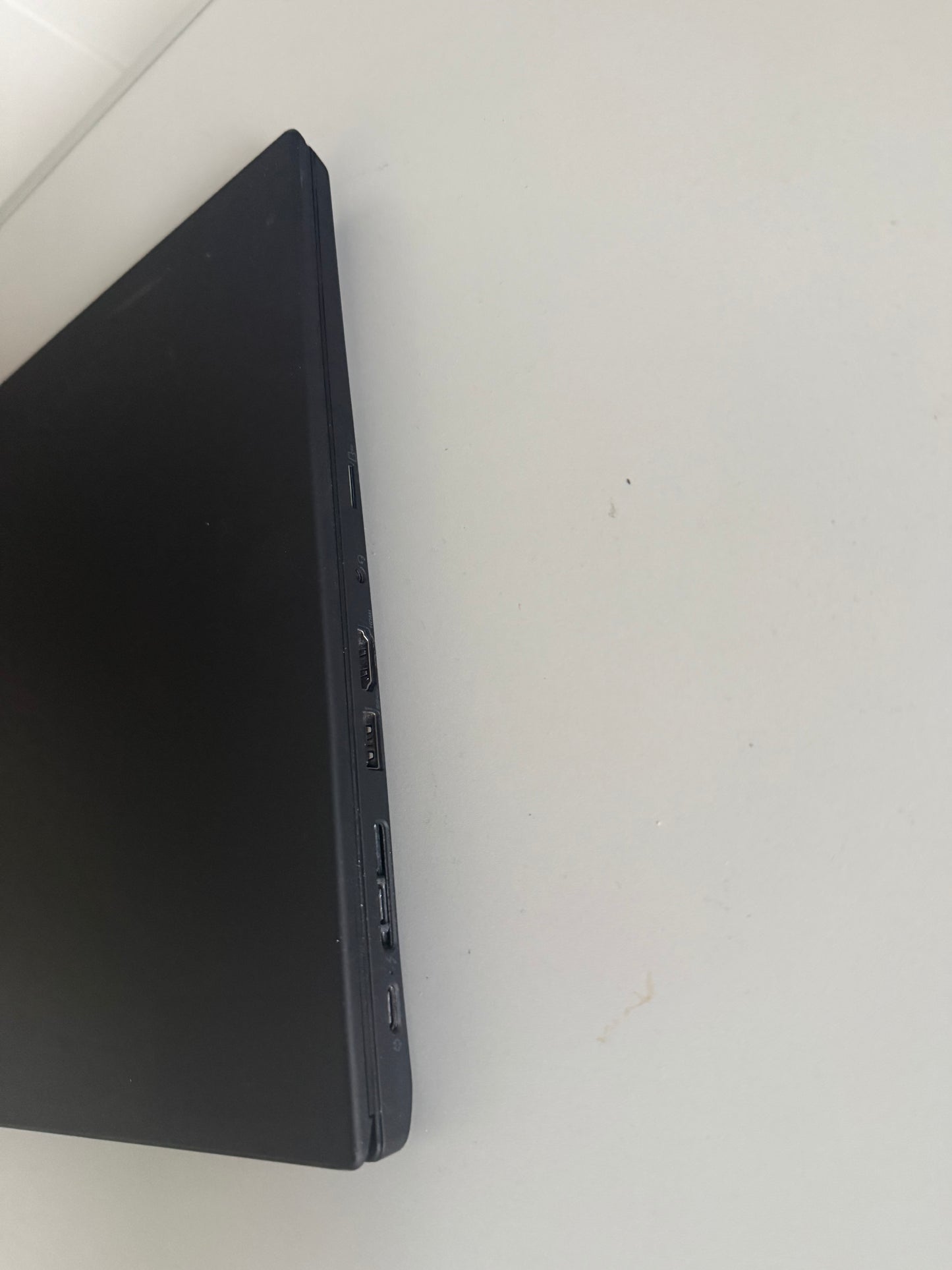 Lenovo ThinkPad T15 i7-10610U 16GB DDR4 15,6" FHD 512GB NVMe SSD Win 11 Pro