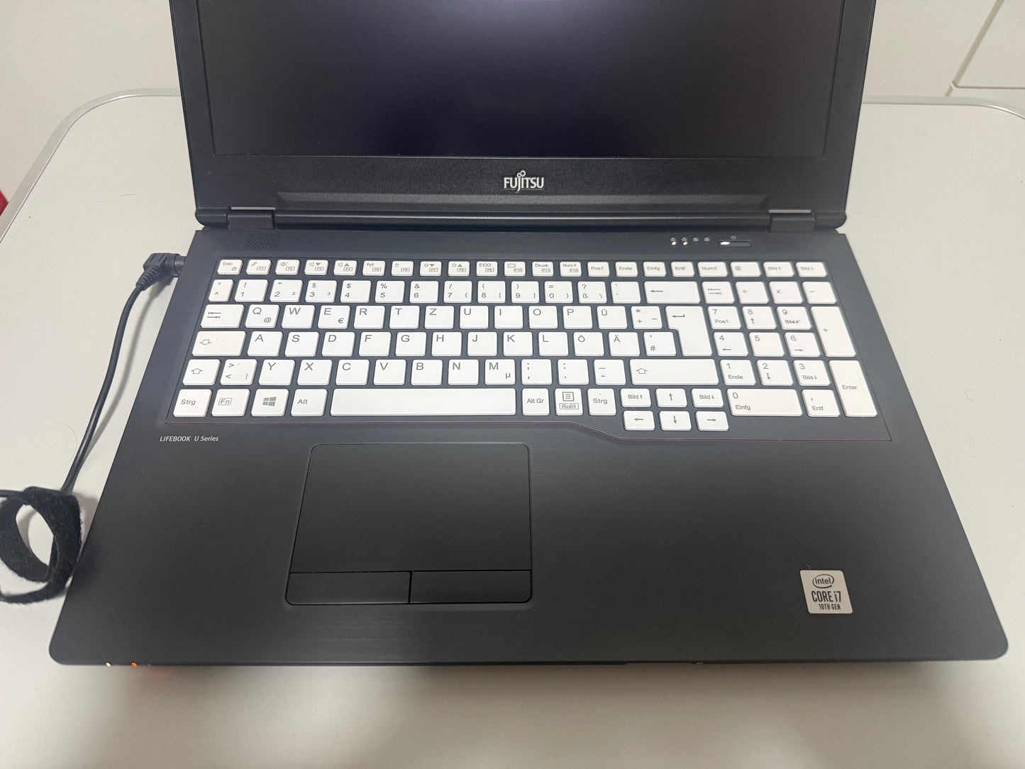 FUJITSU LIFEBOOK U7510 15.6 ZOLL I7-10510U, 16 GB RAM, 512 GB SSD  1920X1080 WIN11,LAPTOP,NOTEBOOK
